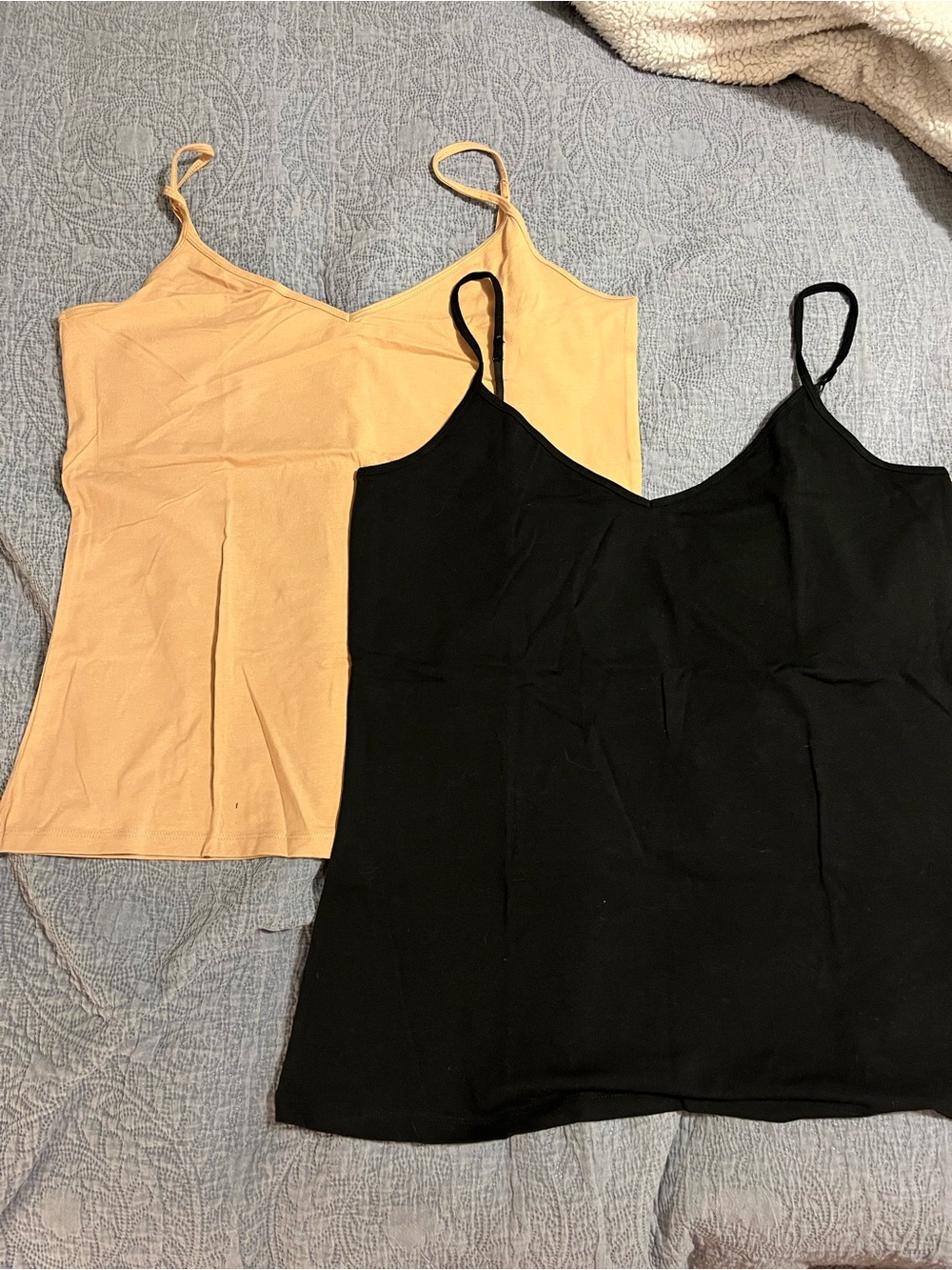 Amazon Essentials Women's Spaghetti Strap Camisole Set - Black & Tan